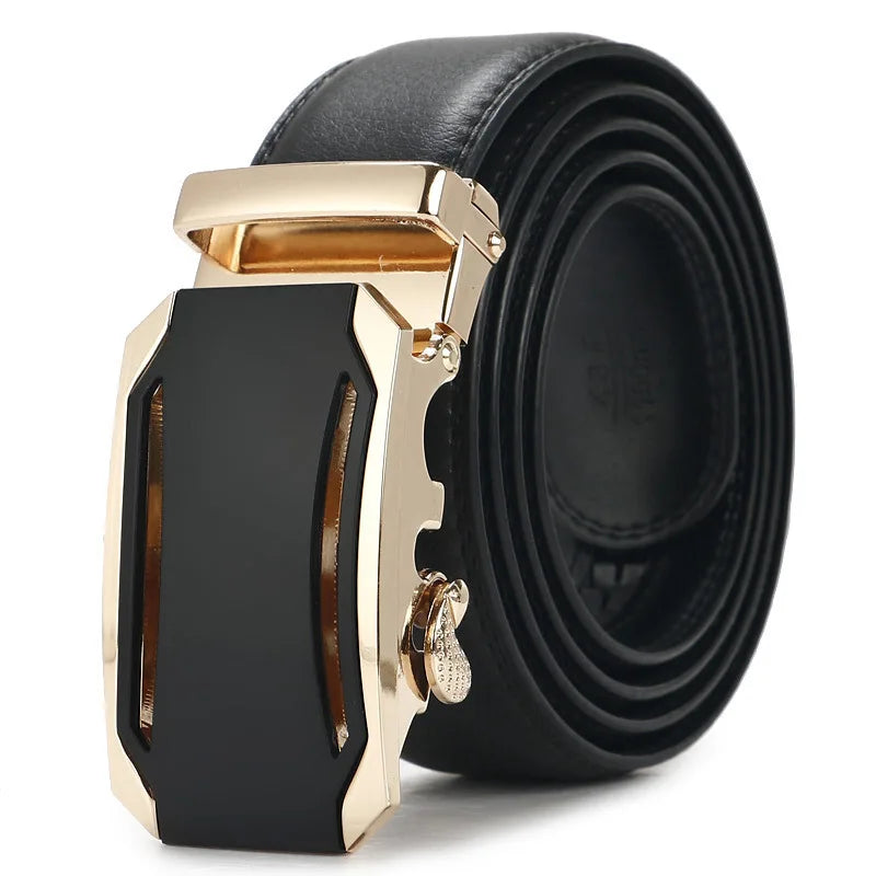 "Luxuriöser Herren-Ledergürtel mit automatischer Schnalle und elegante Leder-Geldbörsen von Lemaxy – exklusive Accessoires für stilbewusste Männer, ideal für Business und Freizeit, hochwertige Lederprodukte in Schwarz und Braun."