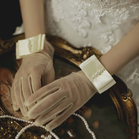 Wedding Etiquette Gloves Accessories Bride