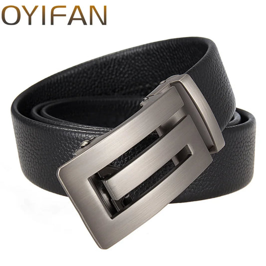 Men’s leather belt with fashion-forward automatic buckle, ideal for business suits and casual jeans.

