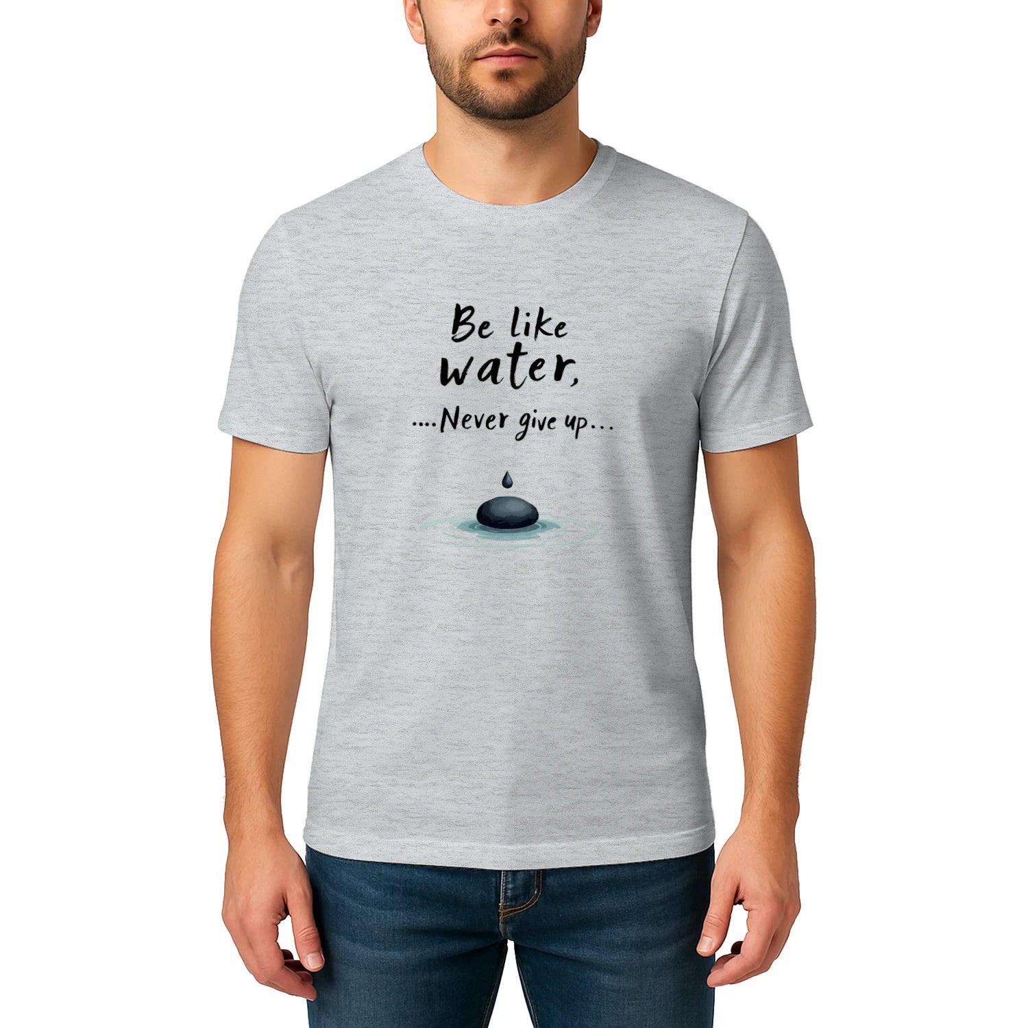 Be Like Water T-Shirt – Minimalistisches Motivations-Shirt für starke Seelen - Unisex Softstyle T-shirt.